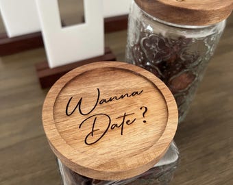 Wanna Date Ramadan Mubarak Glass Jar: Vintage Embossed Design, Airtight Wood Lid