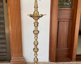 4 feet 2024 nilavilakku price