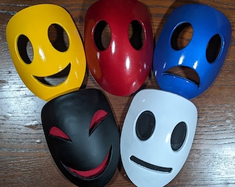 Masques d'expression imprimés en 3D (sourire, froncement de sourcils, immobilité, bouche émoussée, sourire)