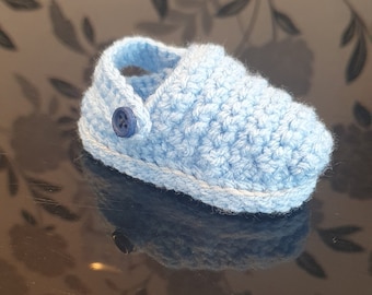 Handmade crochet 'crocs' style baby shoes