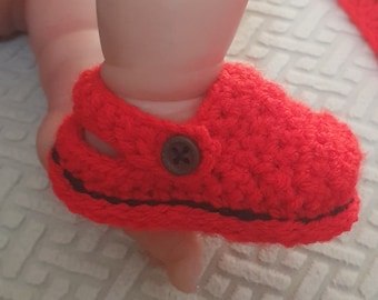 Handmade crochet 'crocs' style baby shoes