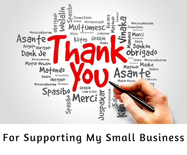 Peut inclure: Un nuage de mots dans diff&eacute;rentes langues exprimant la gratitude, avec les mots "Merci" et "Vous" en grandes lettres rouges au centre. Le texte sous le nuage de mots dit "Pour soutenir ma petite entreprise".