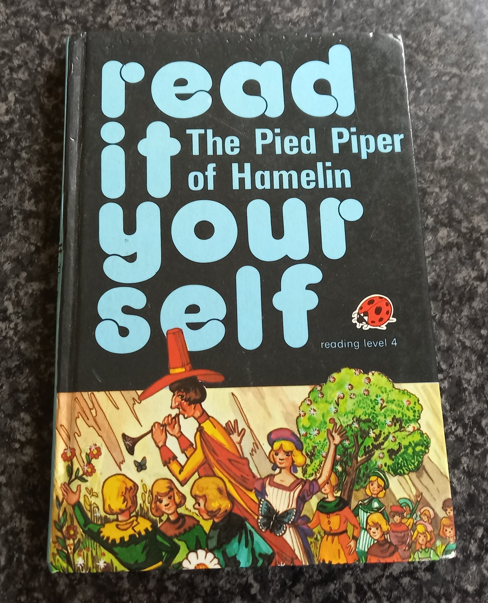 Ladybird Book Read It Yourself Level 4. the Pied Piper of