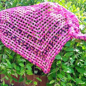 Crochet Pattern Pink Mermaid Shawl, Triangular Shawl, Triangular Scarf, Crochet pattern for beginners