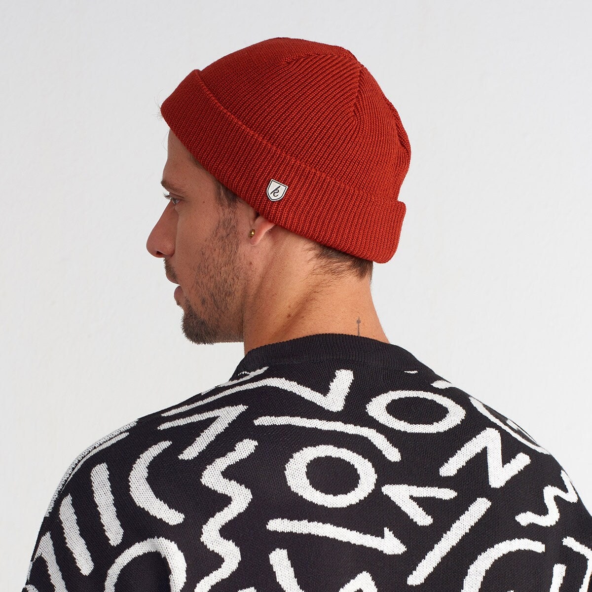 vans postal beanie