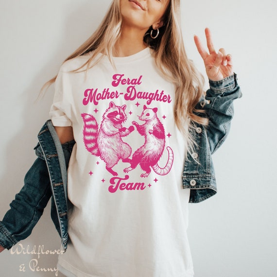 Funny Raccoon Mom Mama Mommy Lady Girl Mother's Day Shirt Funny Raccoon Mom Mama Mommy Lady Girl Mother's Day Shirt
