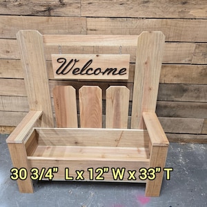 Peut inclure: Une tasse en céramique blanche avec une anse noire et le texte "But First, Coffee" en noir, en gras. La tasse est posée sur une surface blanche. La tasse mesure environ 10 cm de haut.