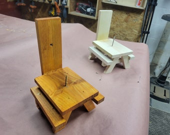Picnic table squirrel feeder build plans, digital build plans, diy woodworking plans, squirrel feeder digital plans, digital download