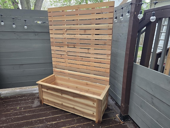 Large Planter with Privacy Screen Build Plans: Fence Picket Design (PDF)