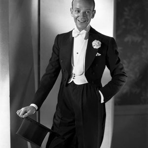 1920s/1930 Burtons vintage penguin tail coat swing coat frock coat dinner suit jacket silk lined fred astaire great gatsby roaring twenties image 8