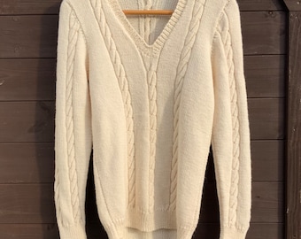 Damen Minimalist Creme Off-White Wolle Zopfmuster Strickpullover Pullover Handgefertigter Artisan Chic Frühlingsschichtung