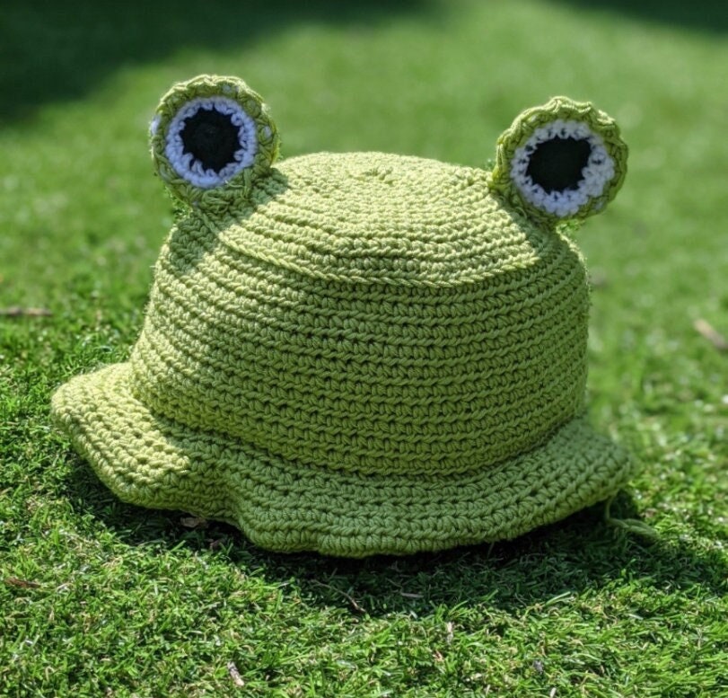 Crochet Frog Bucket Hat
