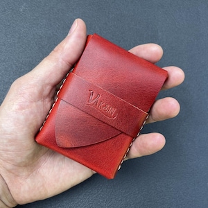 Cartera minimalista de cuero rojo hecha a mano / Cuero curtido vegetal rojo de Italia / Cosido a caballo / El mejor regalo para él y para ella / Vaksin Leathercraft