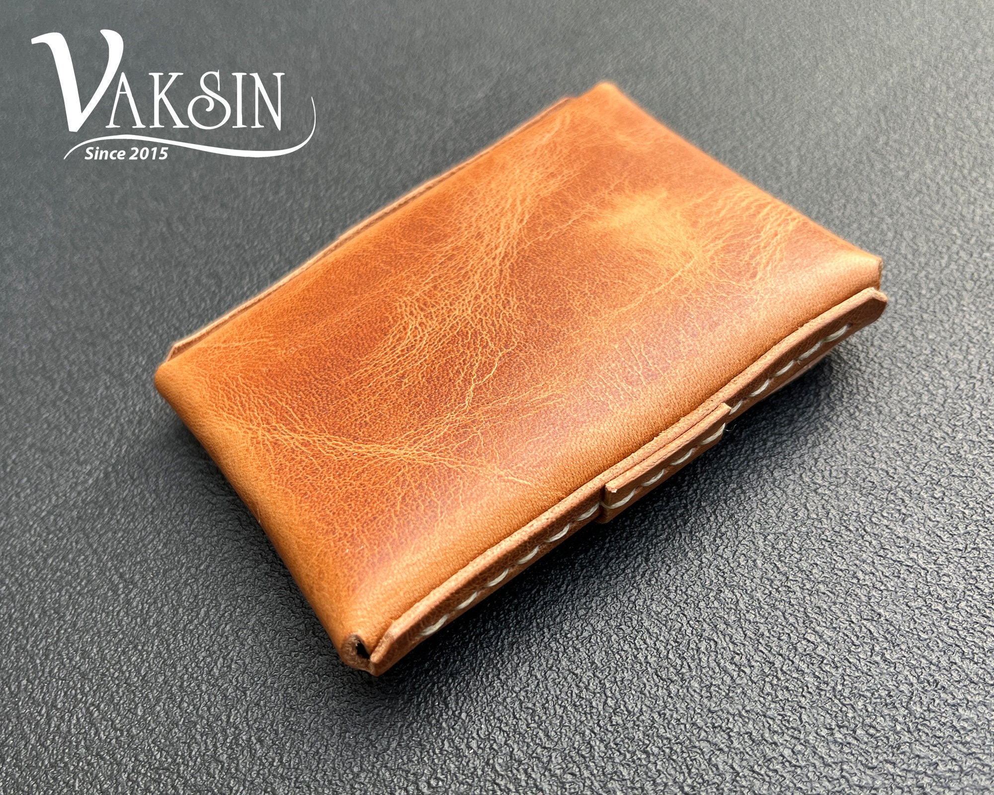 Handmade Leather Minimalist Wallet / Cognac Vegetable Tanned Leather