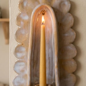 Handgemaakte mediterrane keramische wandkandelaar – groene, blauwe, rode en witte wandkandelaar