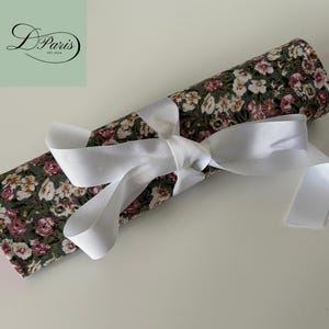 Fabric Storage Roll - Pens/Make-up Brushes/Crochet Hooks - Floral/Green
