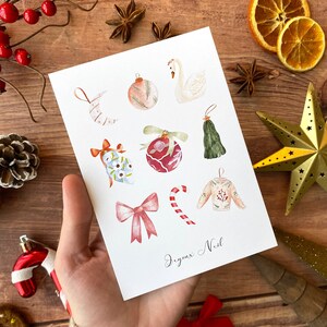 Vrolijke kerst aquarel wenskaart om aan te bieden onder de boom, cadeaus te versieren of de feesttafel