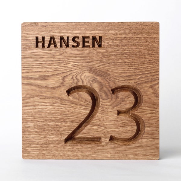 Namensschild mit Hausnummer aus massivem Eichenholz, personalisierte Gravur, Türschild, Holzschild, FamilienSchild