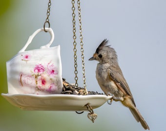 Teacup Birdfeeder, Gift for mom, daughter, friend, Bird Lover Gift, Garden Gift