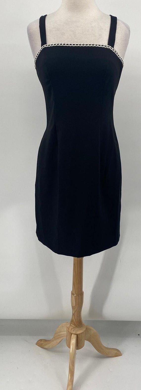 Vintage 90s City Triangles Mini Dress Sheath Embroidered Square Neck Black 8 Vintage 90s City Triangles Mini Dress Sheath Embroidered Square Neck Black 8