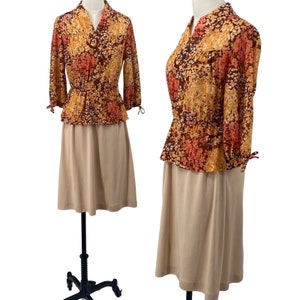 Vintage 70s Floral Print Dress Layered Peplum Bodice Fit & Flare Blouson Orange Brown Womens size XS
