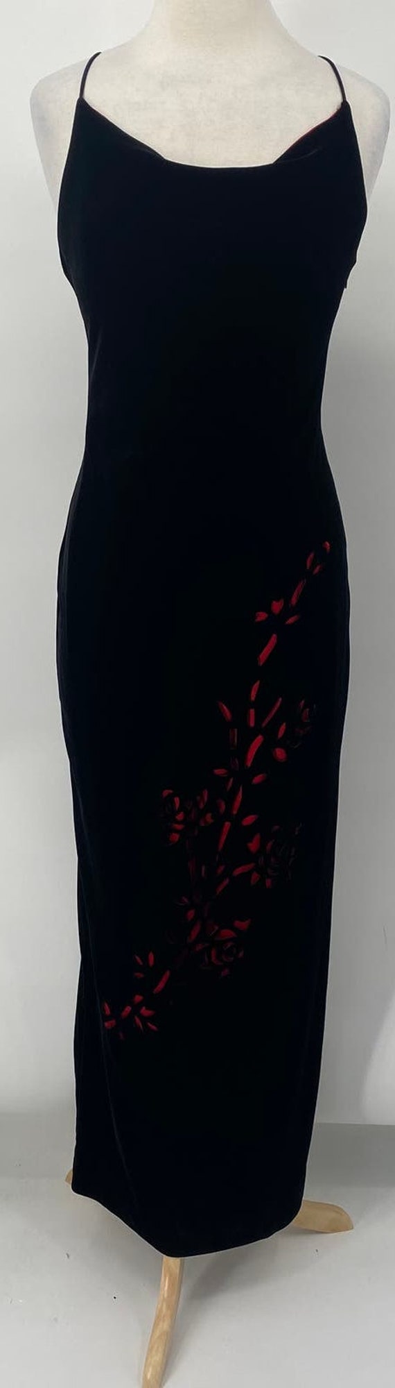 Vintage 90s Velvet Gown Floral Laser Cut Red Cowl… - image 3