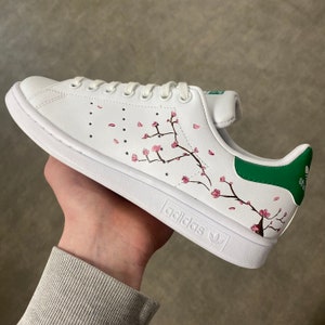 Personalisierter ADIDAS Stan Smith Sneaker, individuell „Kirschblüten“