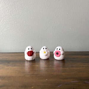 Ghost Figurine. Pocket Ghost. Spring Ghost. Flower Ghost. Halloween Figurine.