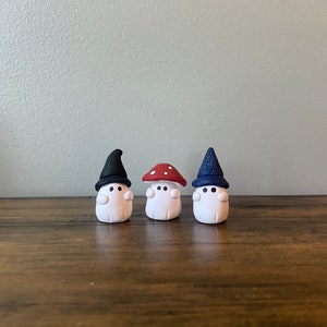Halloween Decoration. Ghost. Ghost art toy. Ghost with Hat.