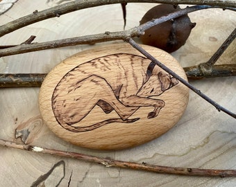 Hand flatterer WINDLOVE | Pyrography on wooden pebbles