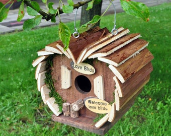 Wooden Small Bird Nesting Box Garden Hanging Birds Nest House Hotel