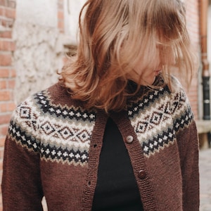 Cardigan KNITTING PATTERN - Fair Isle Stranded Colorwork