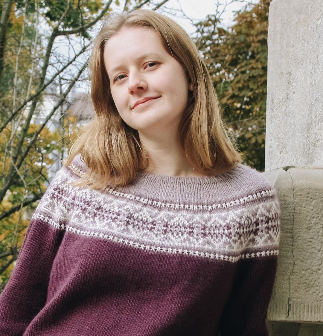 KNITTING PATTERN Colorwork Yoke Sweater, Pullover Pattern, Easy Knit Pattern, Top Down Seamless