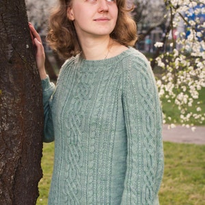 KNITTING PATTERN - Top-Down Seamless Raglan Cable Aran Sweater, Easy Knit Pattern, Knit, Knit Yoke Sweater, PDF Instant Download