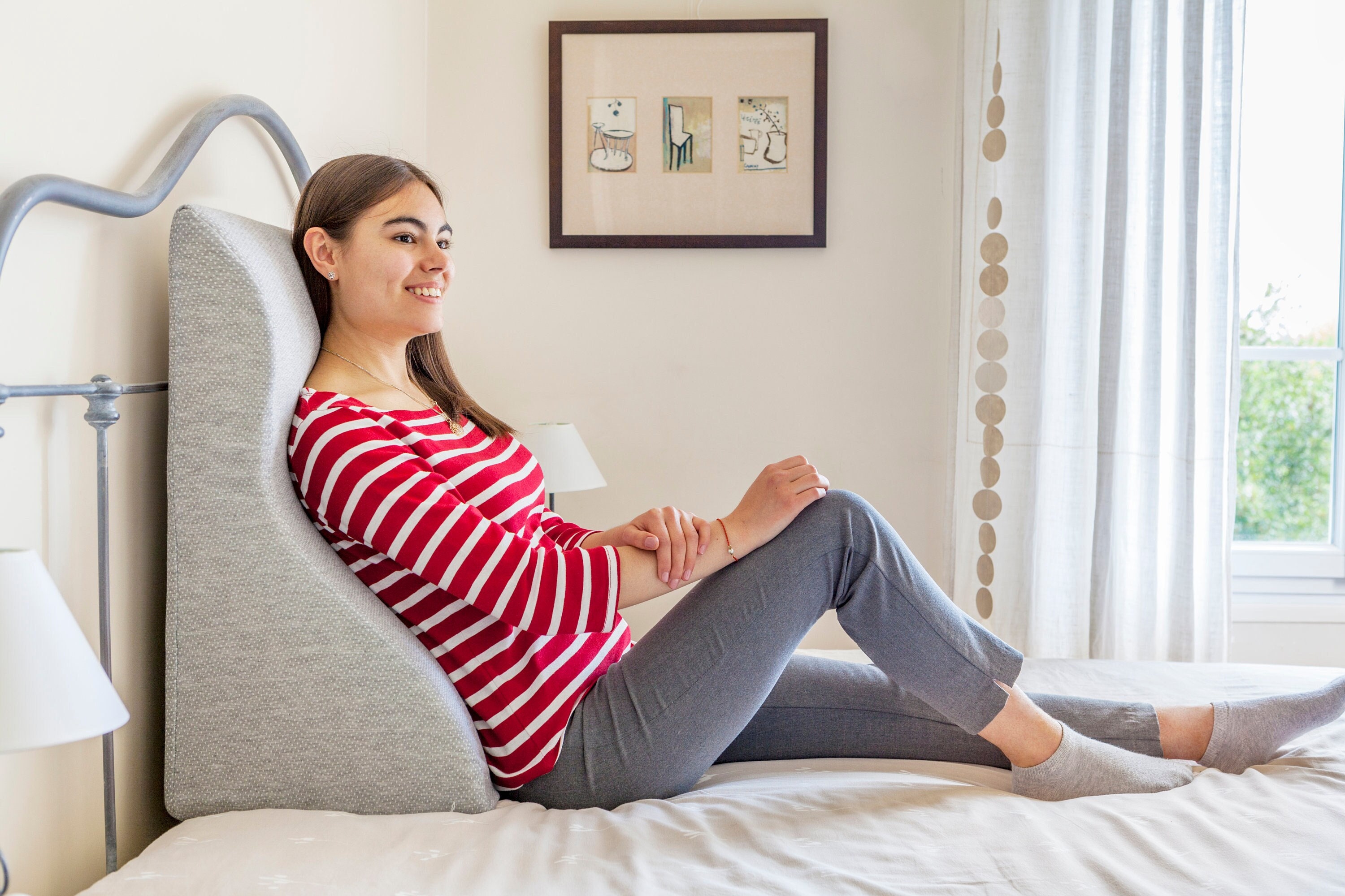 Sentivi Coussin de Lecture Ergonomique en Mousse à Mémoire Forme/Cale Dos Parfait et Confort Optimal