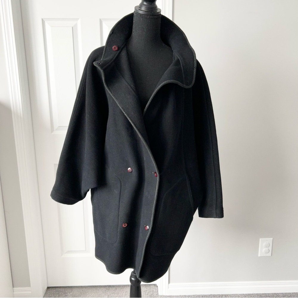 ネイビーシー Dolman Sleeve Coat (Solid) / I(アイ) 1LDK | metodoicm