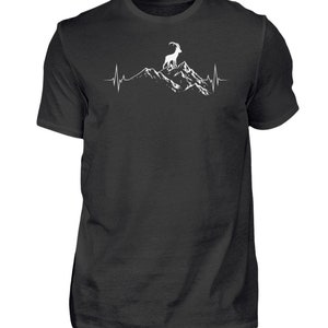Heartbeat Mountains and Capricorn - Men's T-Shirt for Men - Motif shows an ECG and a buck standing on a rock of the Alps