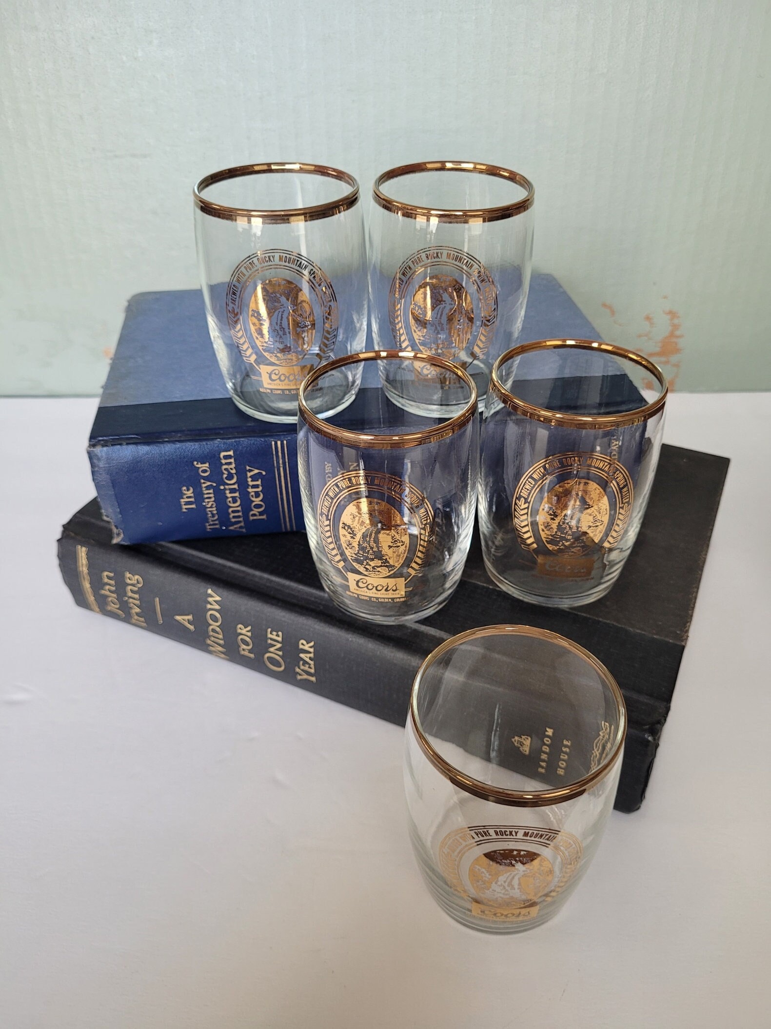 NOS VINTAGE COORS STEMMED BEER GLASSES SET OF 2 12 OZ GOLD RIM