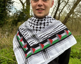 Authentieke Palestijnse Hirbawi Arafat Kufiya met geborduurde vlag