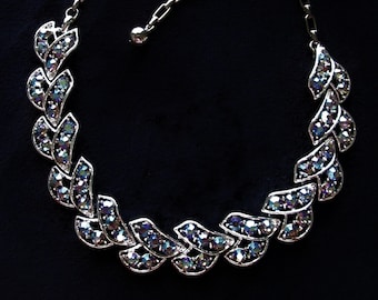 Karu Unsigned Vintage Blue Rhinestone Necklace