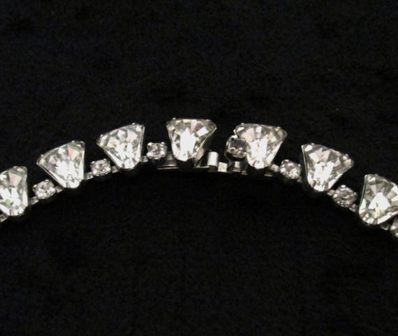 Kramer of New York Signed Triangle Rhinestone Nec… - image 5