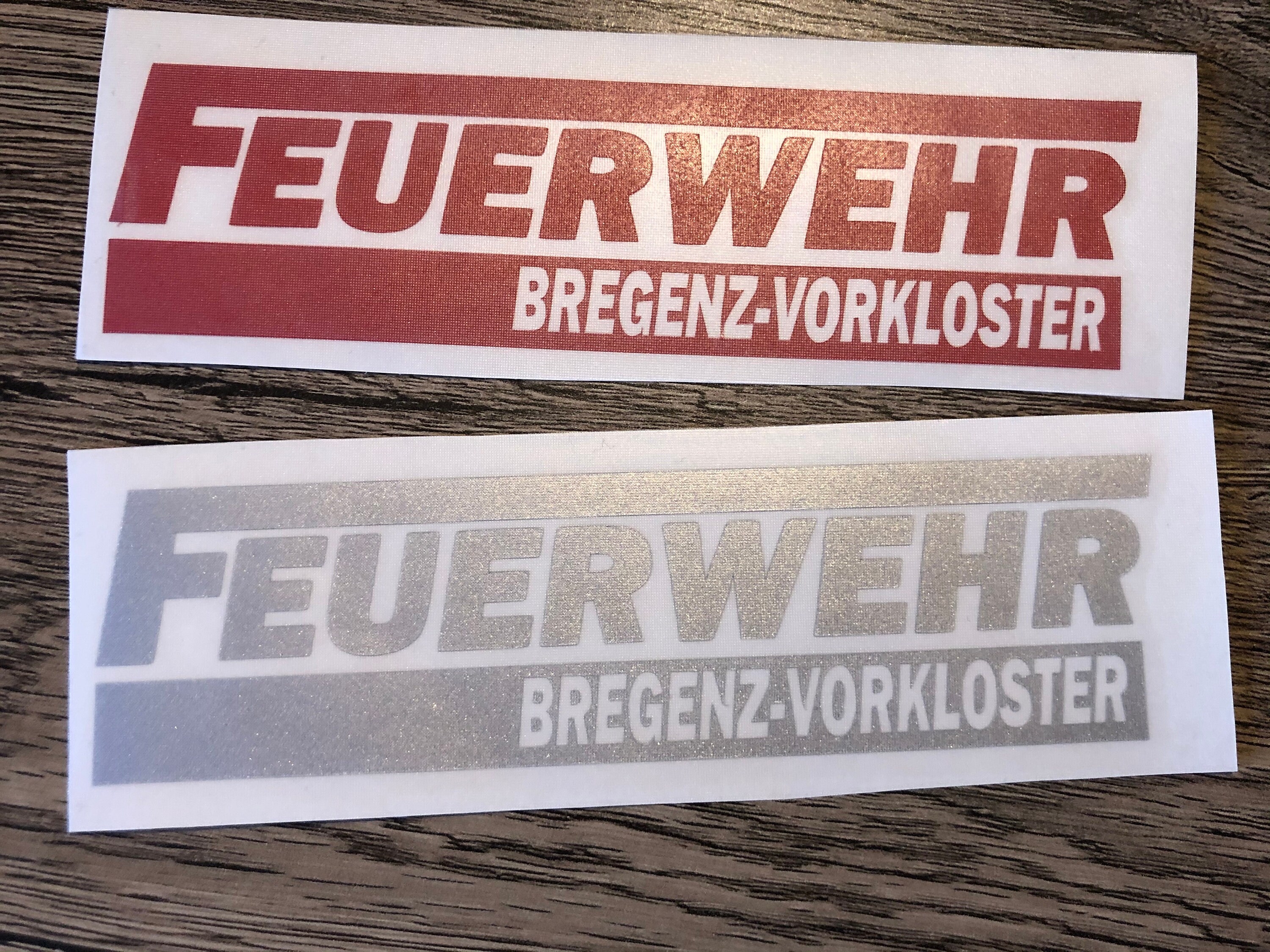 Finest Folia Autoaufkleber Feuerwehr Wunschtext Wunschname Personalisierbar  für Auto Motorrad Bus Kfz Zubehör Sticker Selbstklebend Waschstraßenfest  Aufkleber : : Auto & Motorrad