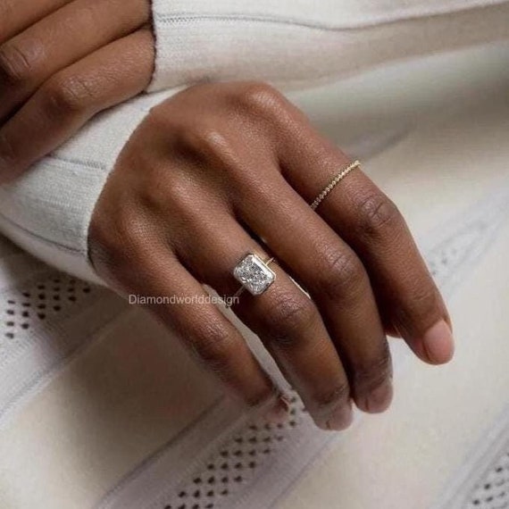 大人気❤️モアッサナイト　デザインリング　エンゲージリング　婚約指輪　7.3号 クラスター モアッサナイト エンゲージリング セット ホワイト