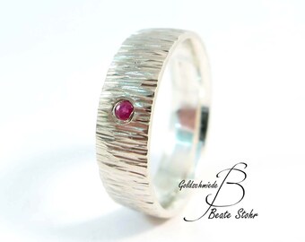 Ring "tree bark" silver with ruby