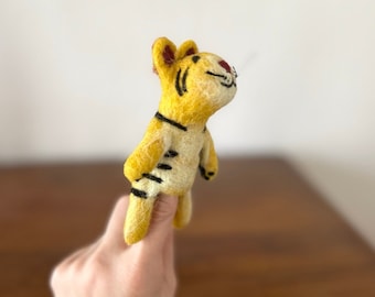 Niedliche Fingerpuppe Tiger aus Filz I Fingerspiel I Wildtiere I Spielzeug Montessori I Geschichten erzählen I Dschungel