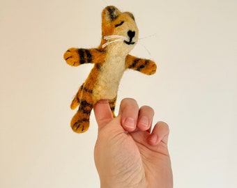 Niedliche Fingerpuppe Tiger aus Filz I Fingerspiel I Wildtiere I Spielzeug Montessori I Geschichten erzählen I Dschungel