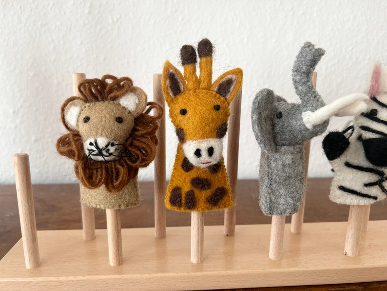 Finger puppets wild animals, Africa, safari, felt finger game, educational game, lion, elephant, zebra, giraffe, finger game image 3