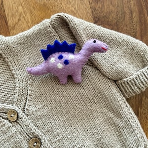 Felt pin dinosaur Brachiosaurus I felt brooch I children&#39;s birthday gift