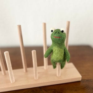 Niedliche Fingerpuppe Frosch aus Filz I Fingerspiel I Waldtiere I heimische Tiere I Spielzeug Montessori I Geschichten erzählen Bild 2