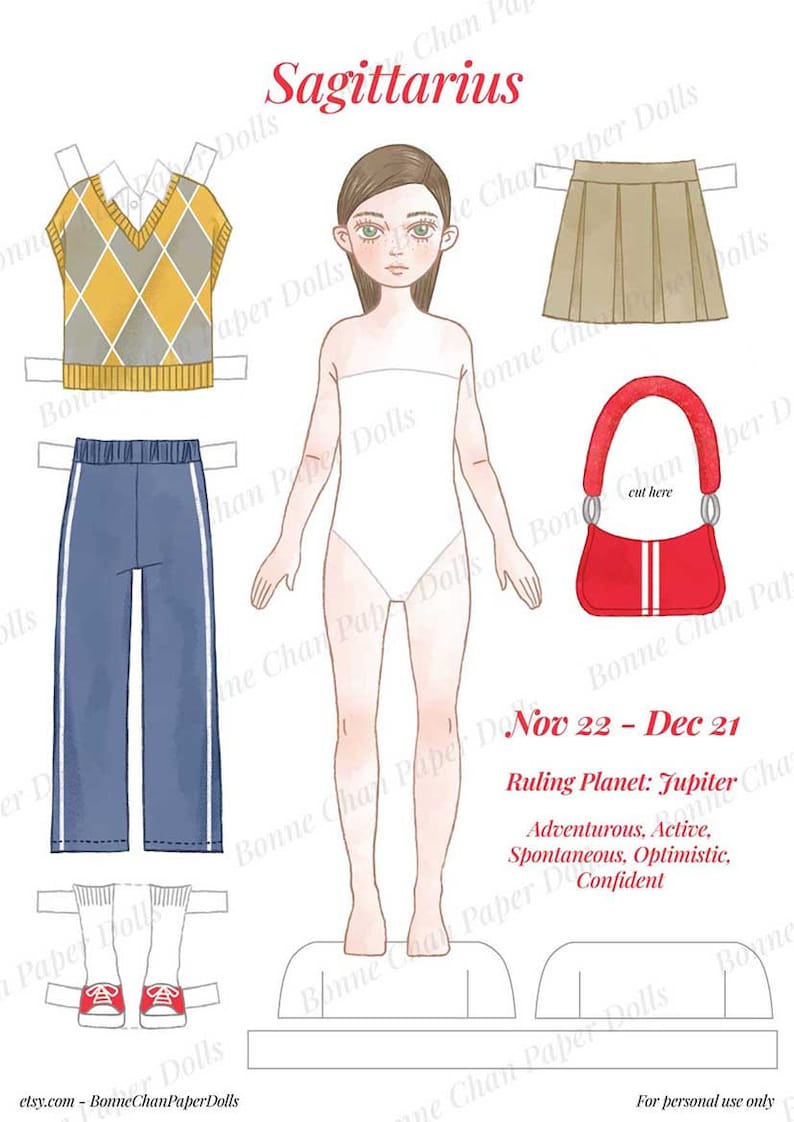 Puede incluir: Un conjunto de mu&ntilde;eca de papel con el signo del zod&iacute;aco Sagitario. La mu&ntilde;eca lleva un top blanco sin mangas, pantalones azules, zapatos rojos y un bolso rojo. La mu&ntilde;eca est&aacute; rodeada de un chaleco de punto de rombos marr&oacute;n y amarillo, una falda marr&oacute;n y un fondo blanco con el texto "Sagitario" y "Nov 22 - Dec 21".